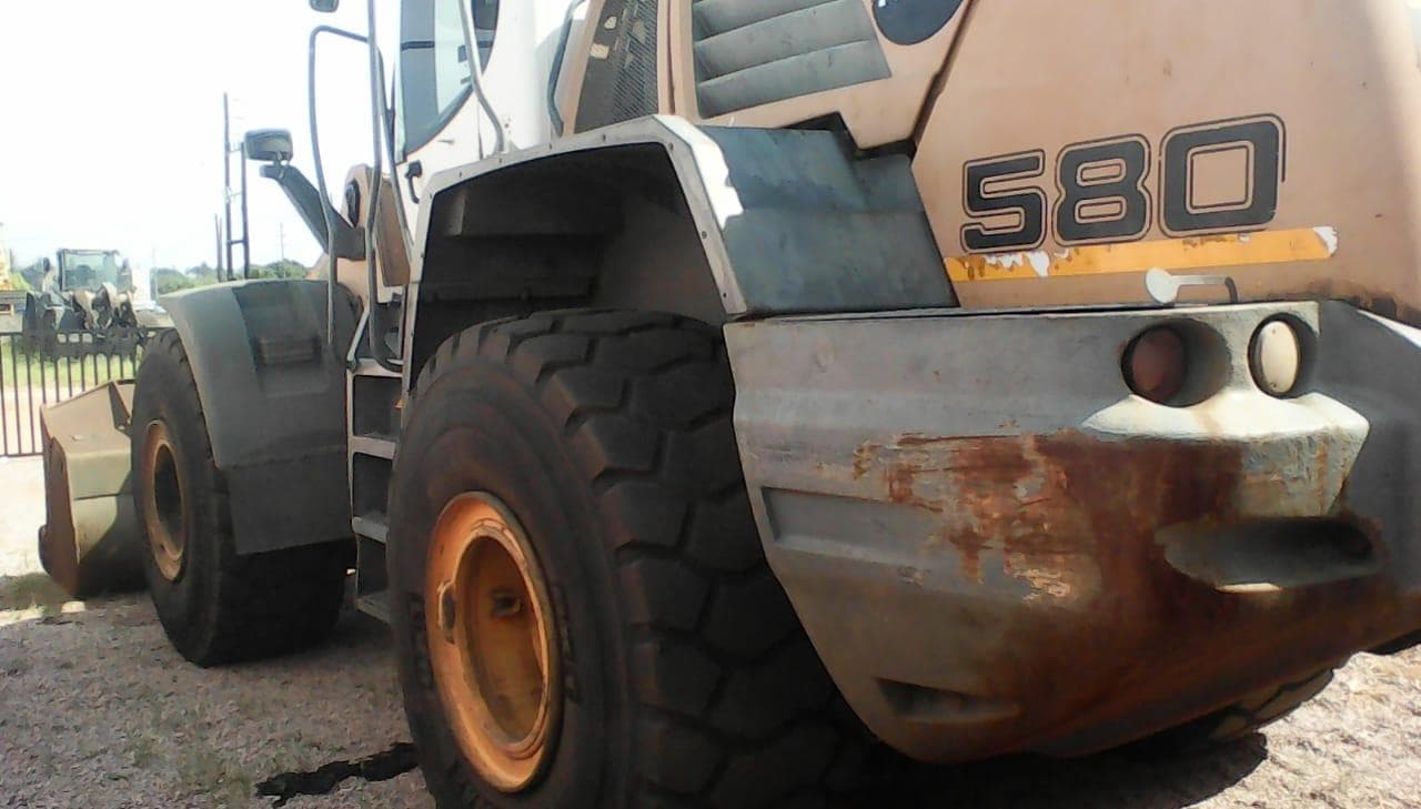 Pá Carregadora Liebherr L580 — image 2