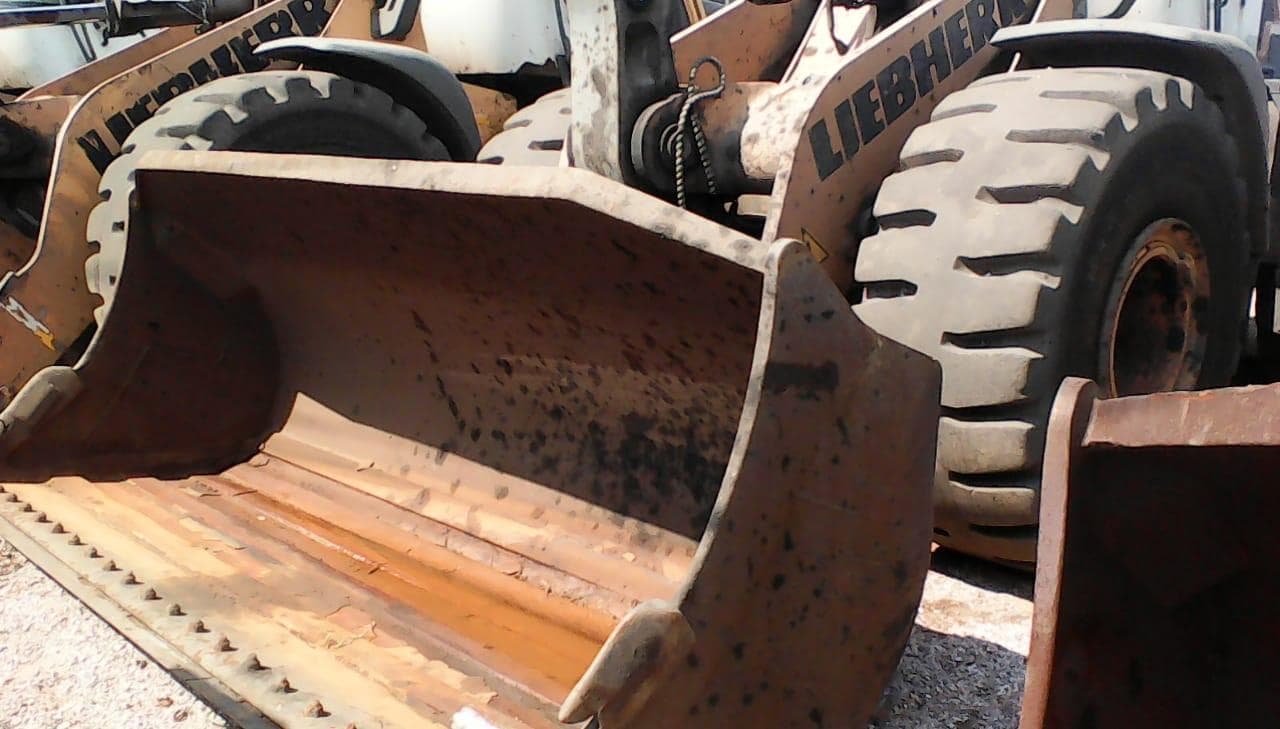 Pá Carregadora Liebherr L580 — imagem 2