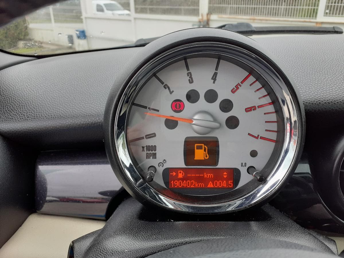 Mini Cooper D · Ano 2009 — imagem 11