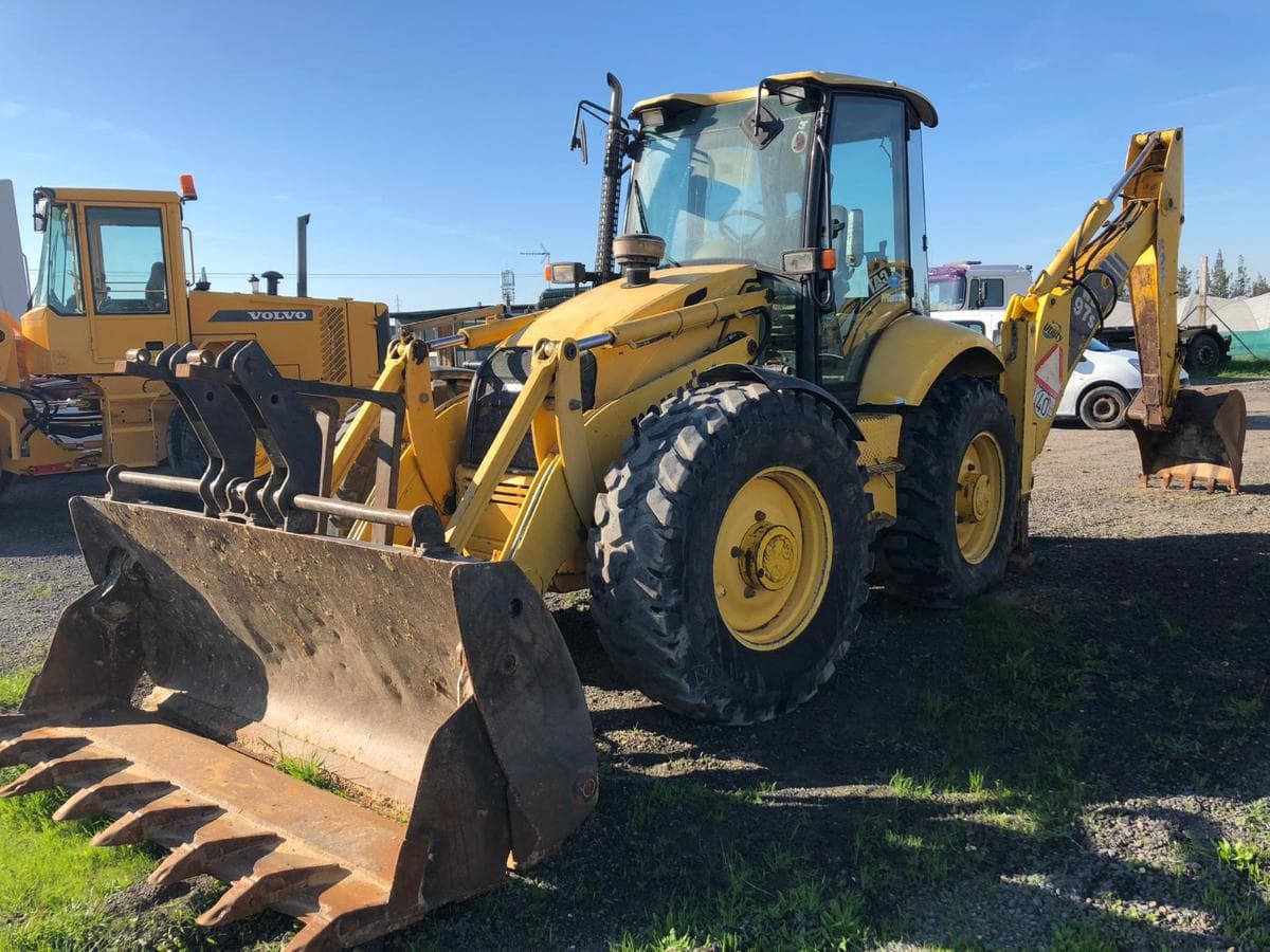 Mixta retroescavadora Komatsu W97S — imagem 4