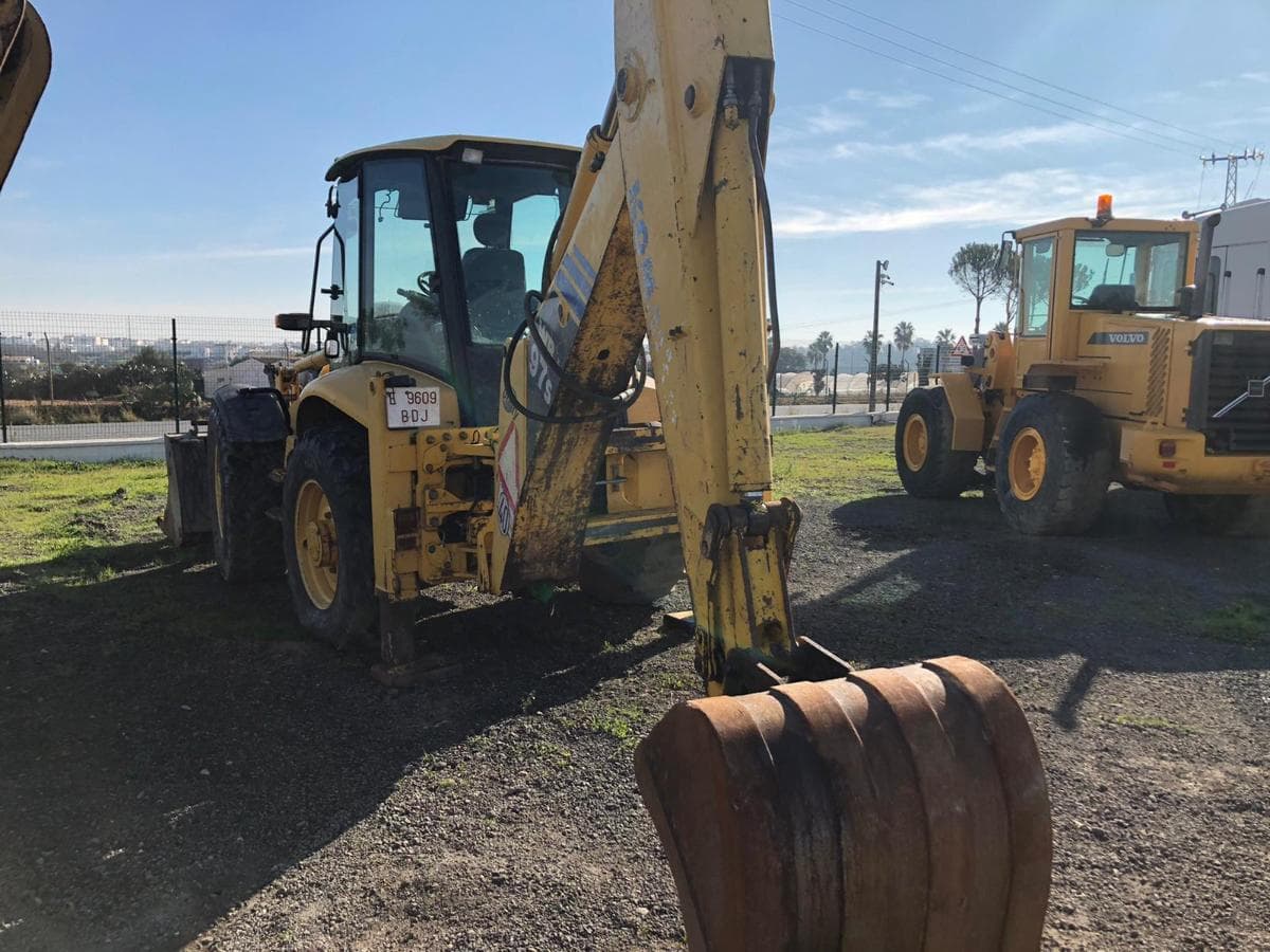 Mixta retroescavadora Komatsu W97S — imagem 6