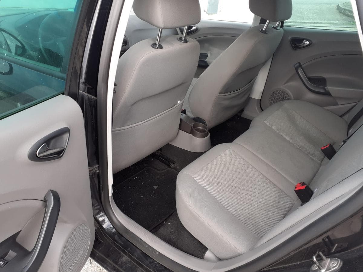 Seat Ibiza 1.2 TDI · Ano 2012 — imagem 15