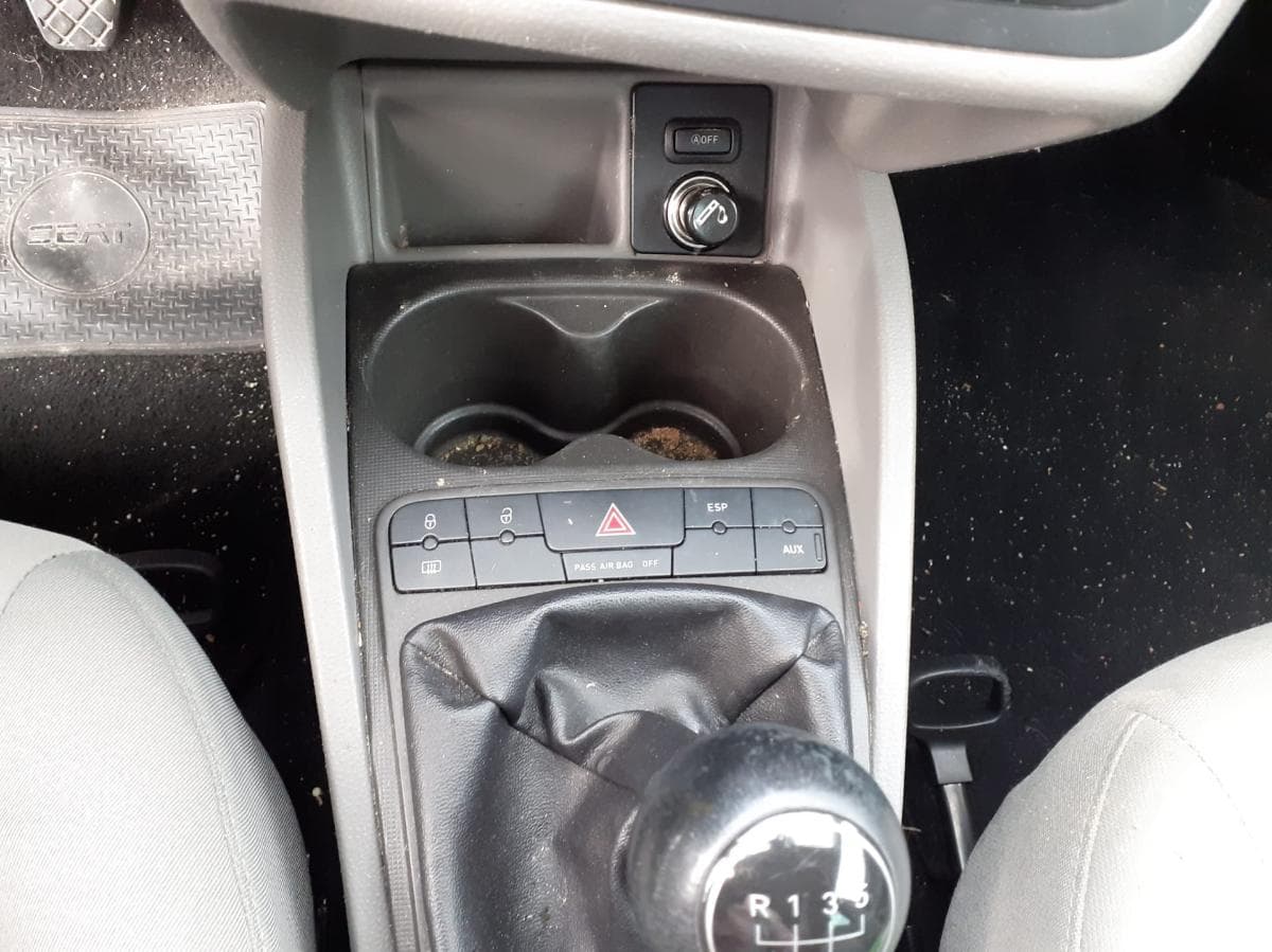 Seat Ibiza 1.2 TDI · Ano 2012 — imagem 13