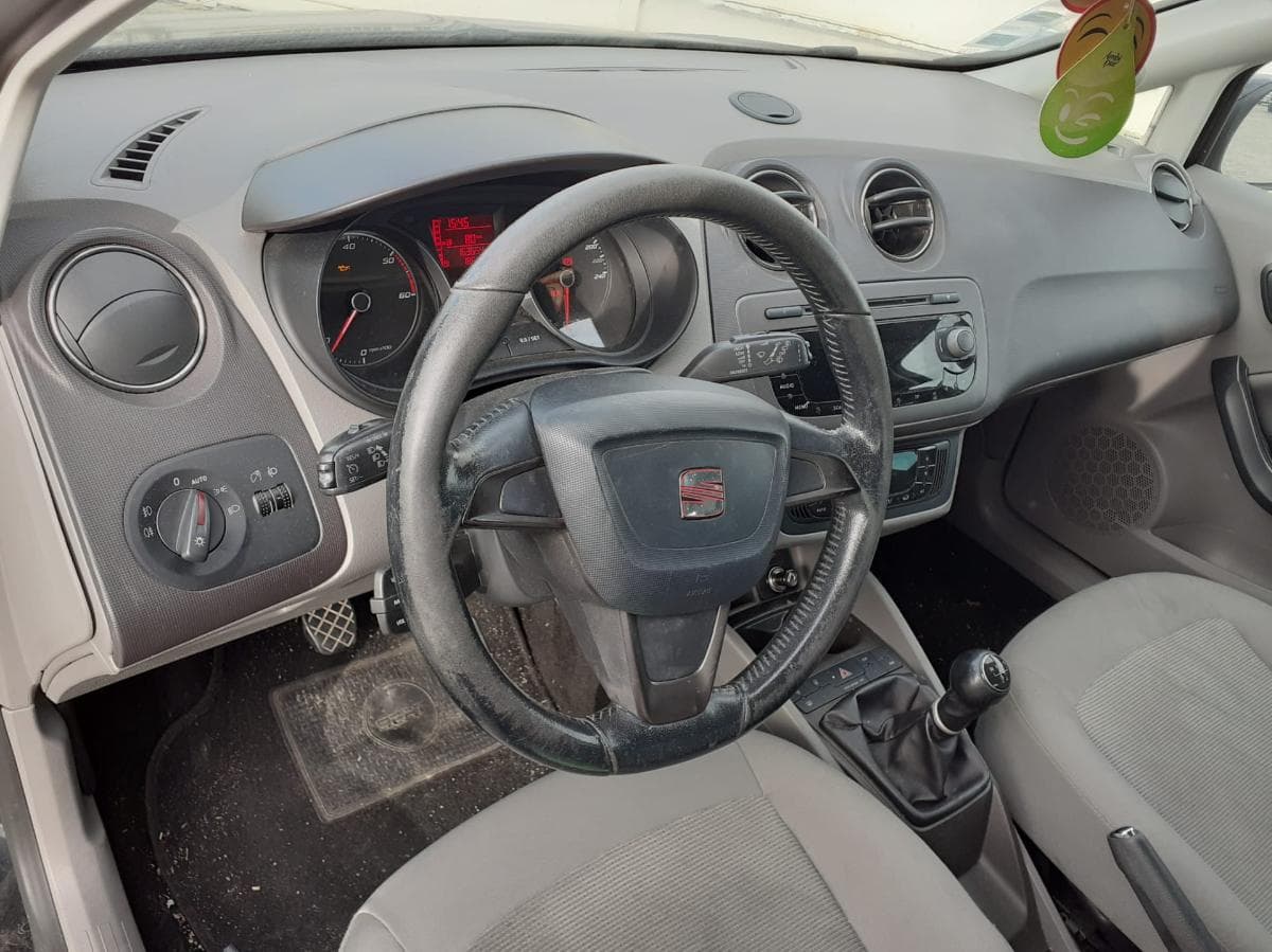 Seat Ibiza 1.2 TDI · Ano 2012 — imagem 10