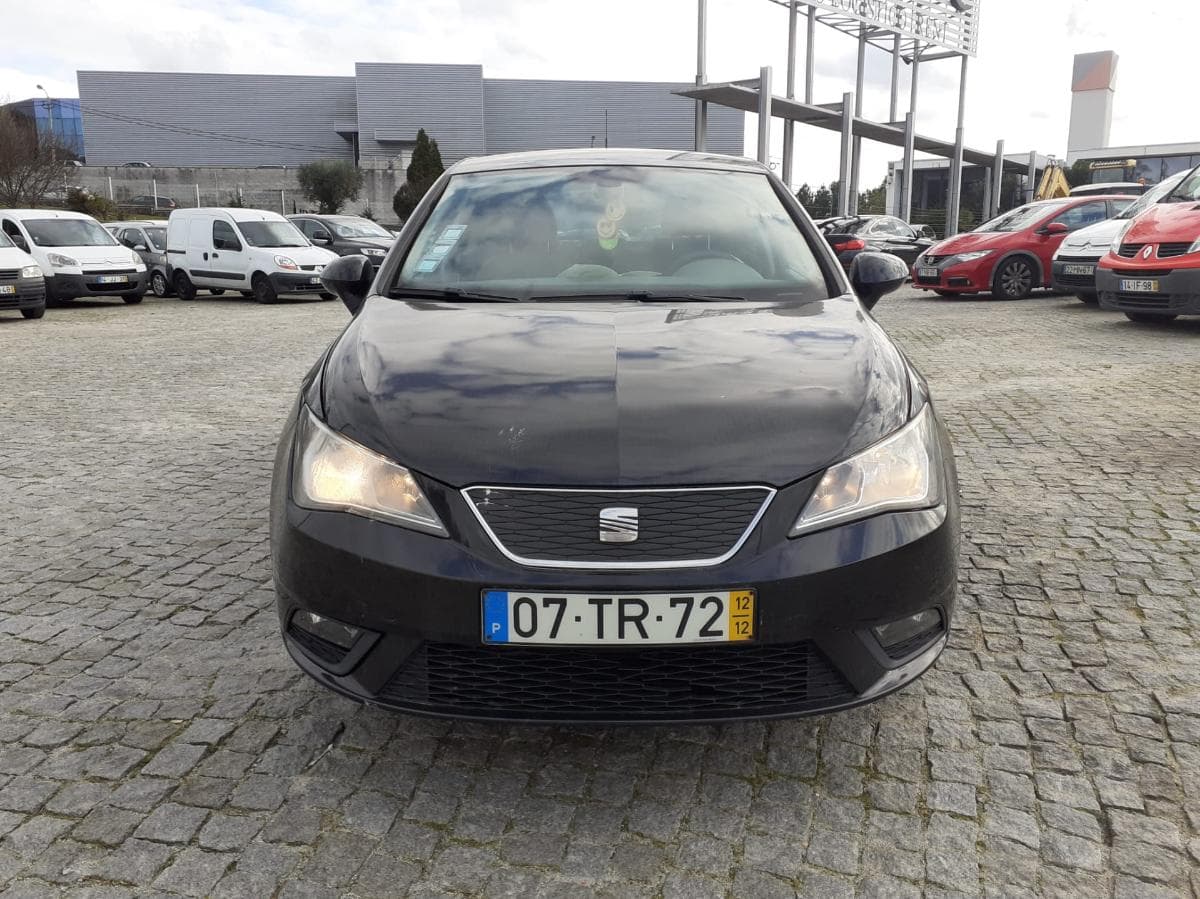 Seat Ibiza 1.2 TDI · Ano 2012 — imagem 2