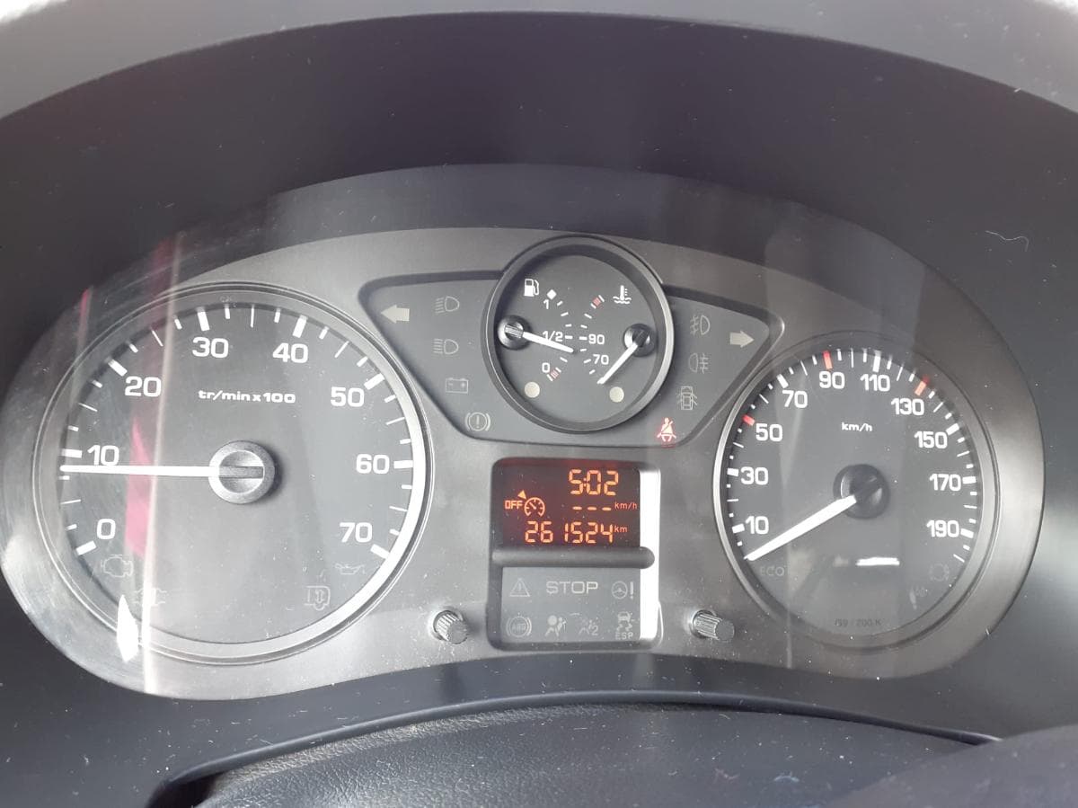 Citroën Berlingo · 5 lugares · Ano 2012 — imagen 11