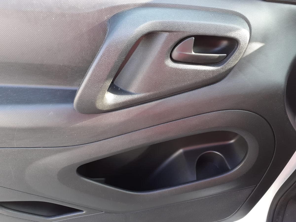 Citroën Berlingo · 5 lugares · Ano 2012 — imagen 9