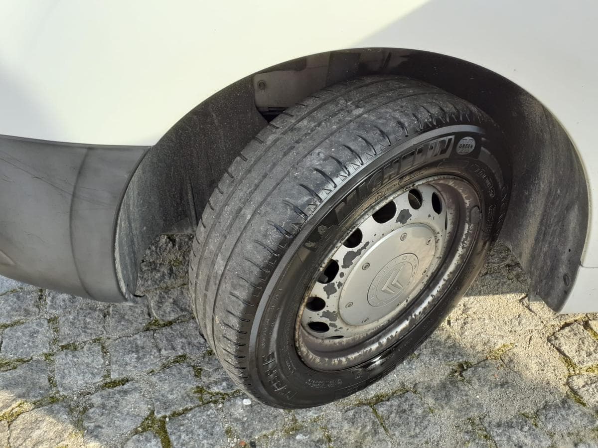 Citroën Berlingo · 5 lugares · Ano 2012 — imagen 17