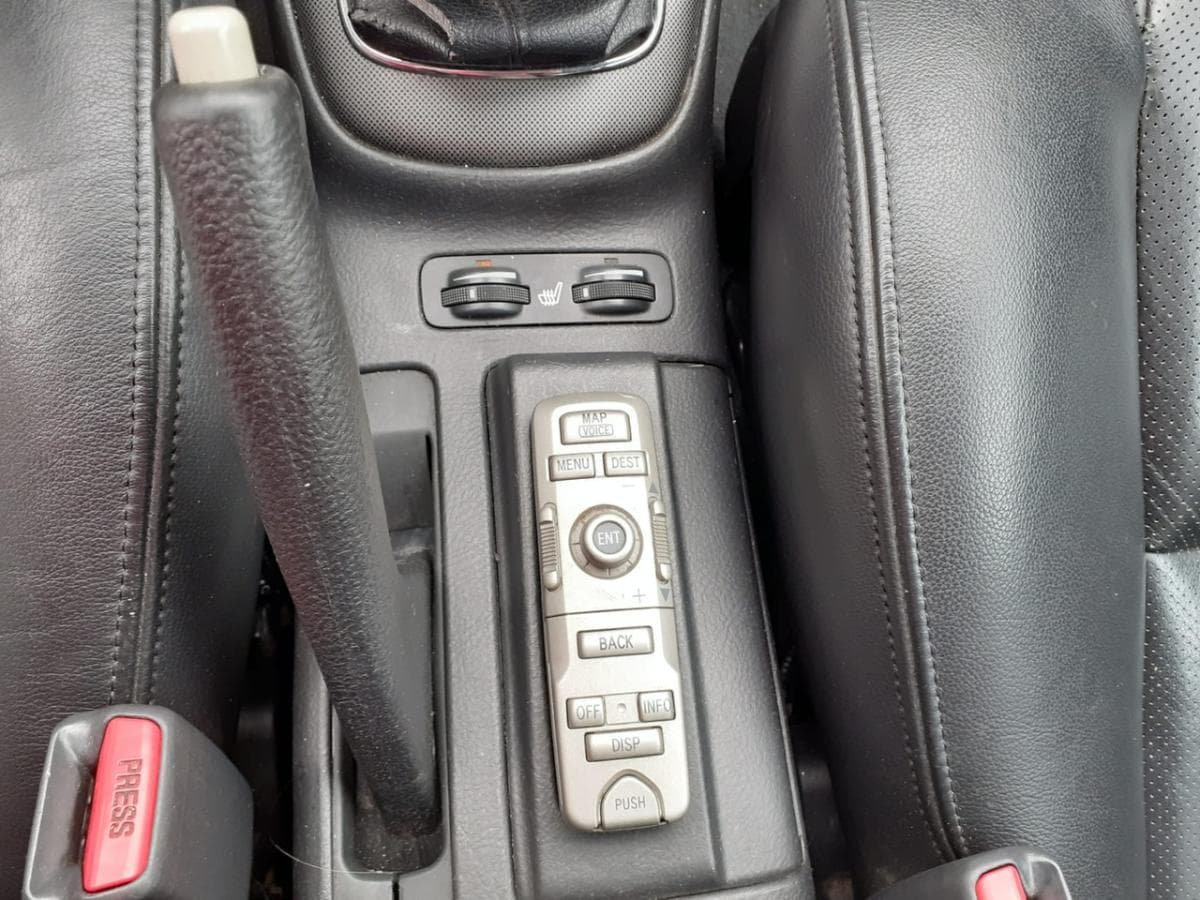 Toyota Avensis 2.2 D4D · Ano 2006 — imagen 10