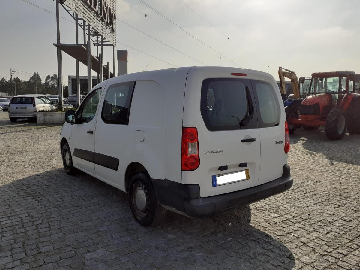 Citroën Berlingo · 5 lugares · Ano 2012 — imagen 6