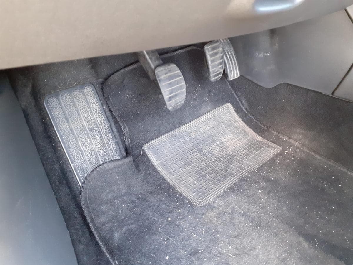 Renault Mégane 1.9 DCI · Ano 2005 — imagem 8