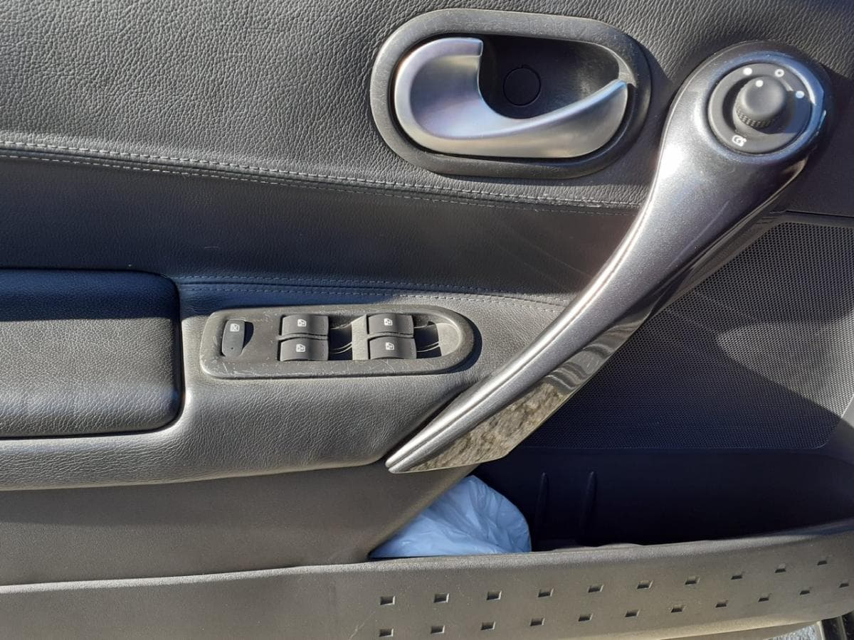 Renault Mégane 1.9 DCI · Ano 2005 — imagem 9