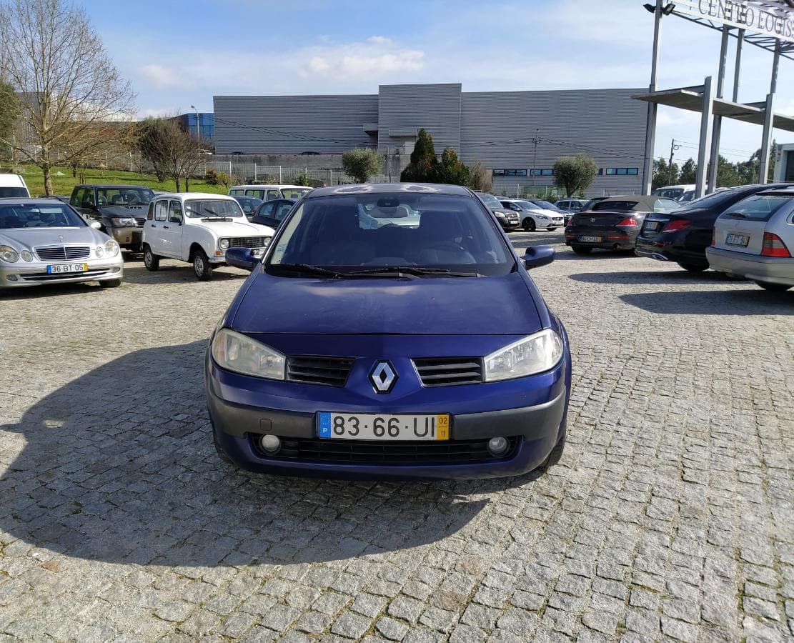 Renault Mégane 1.5 DCI · Ano 2002 — imagem 2