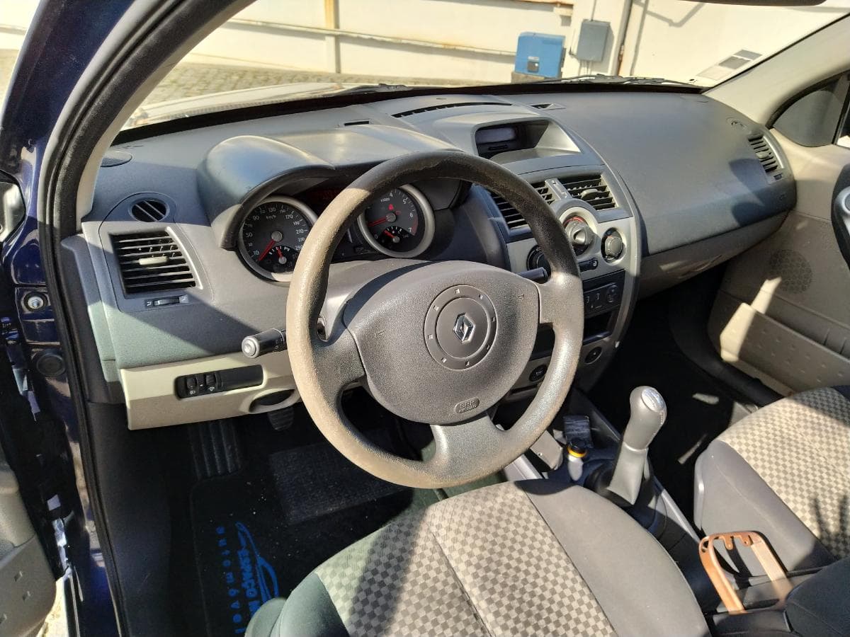 Renault Mégane 1.5 DCI · Ano 2002 — imagem 10