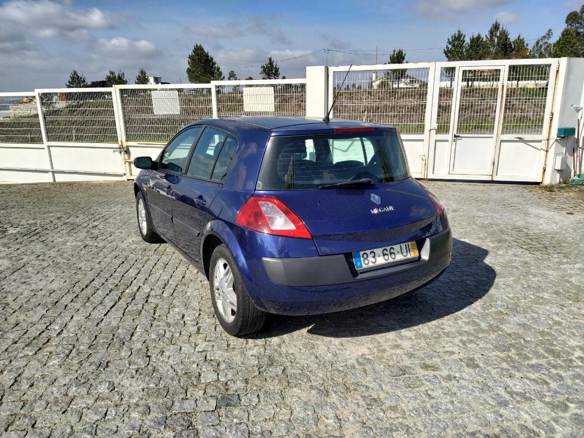 Renault Mégane 1.5 DCI · Ano 2002 — imagem 6