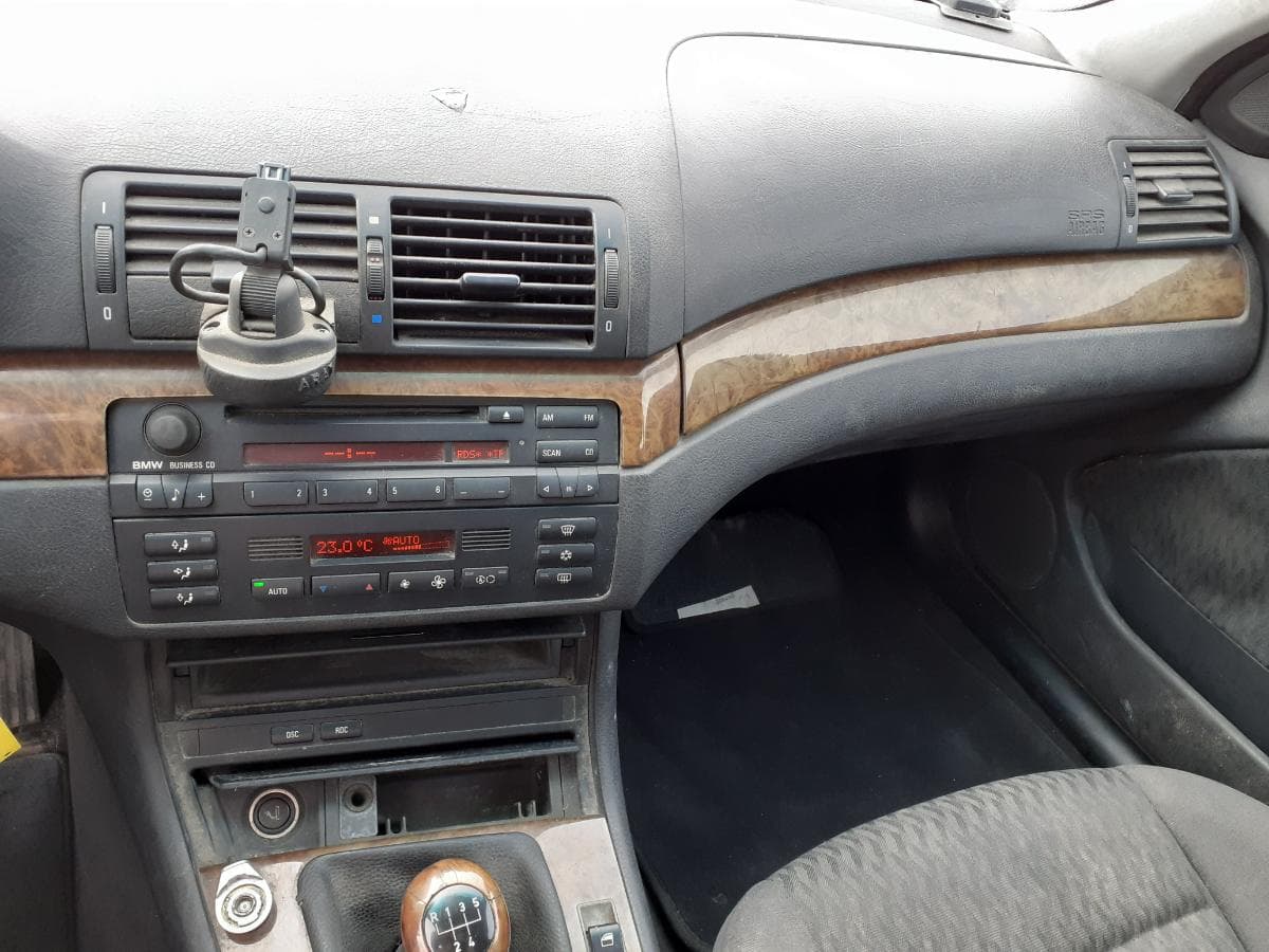 BMW 320 D · Ano 2000 — imagem 11