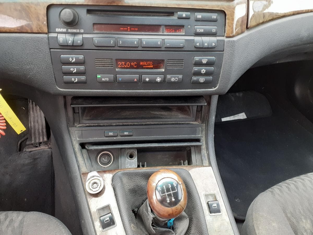 BMW 320 D · Ano 2000 — imagem 12