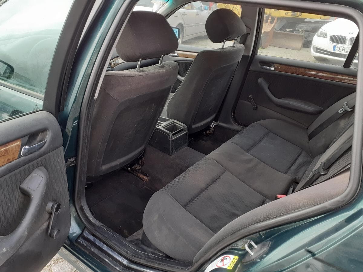 BMW 320 D · Ano 2000 — imagem 15