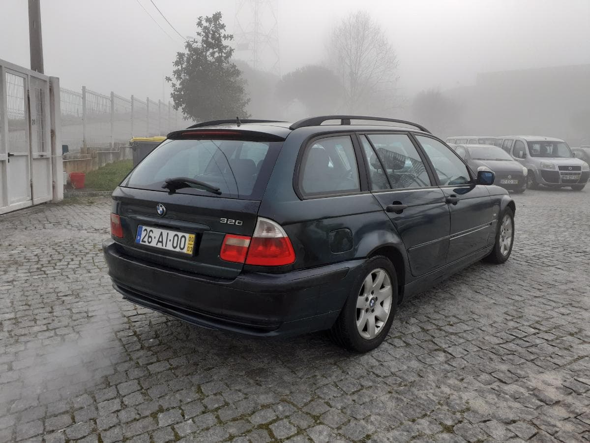 BMW 320 D · Ano 2000 — imagem 6