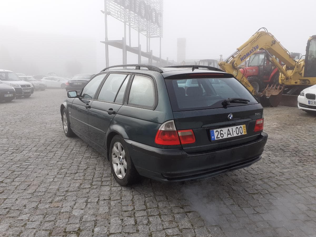 BMW 320 D · Ano 2000 — imagem 4