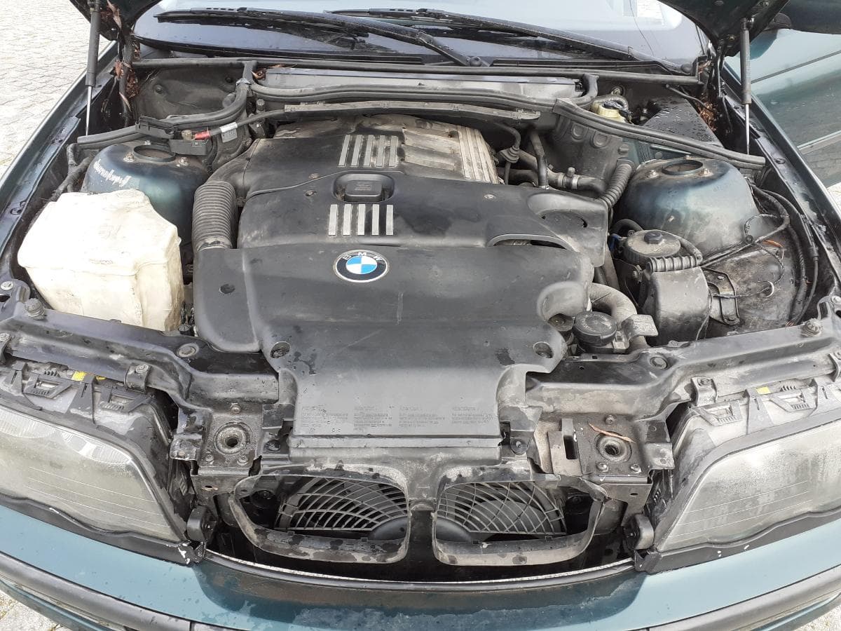 BMW 320 D · Ano 2000 — imagem 17