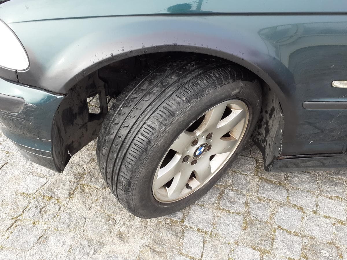 BMW 320 D · Ano 2000 — imagem 18