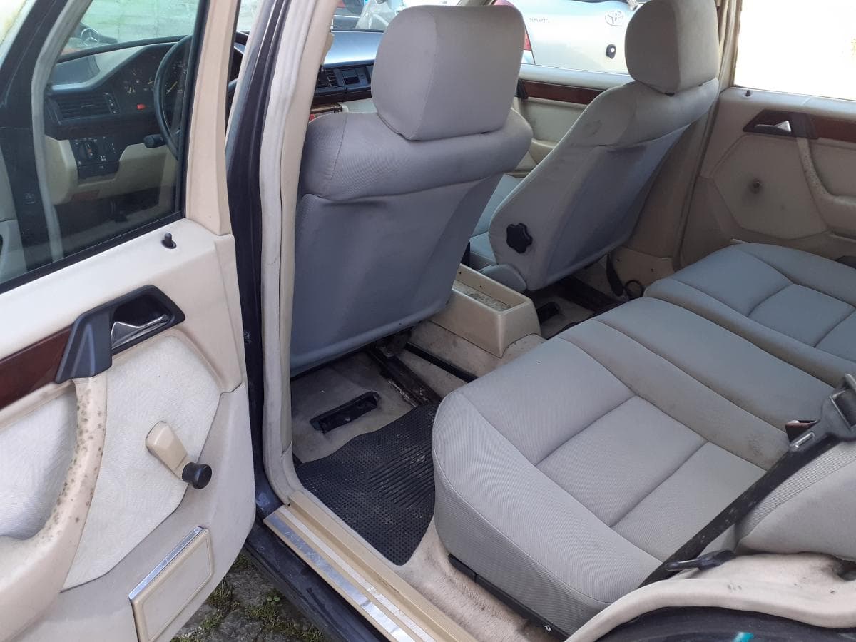 Mercedes-Benz E250 · Ano 1993 — imagen 14