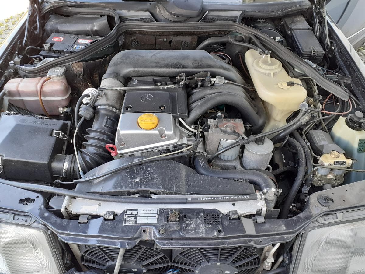 Mercedes-Benz E250 · Ano 1993 — imagen 16
