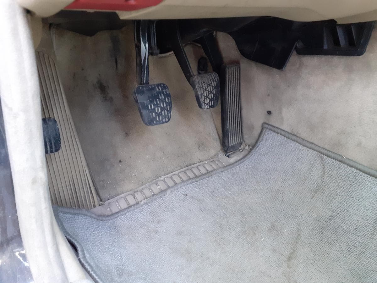 Mercedes-Benz E250 · Ano 1993 — imagen 8