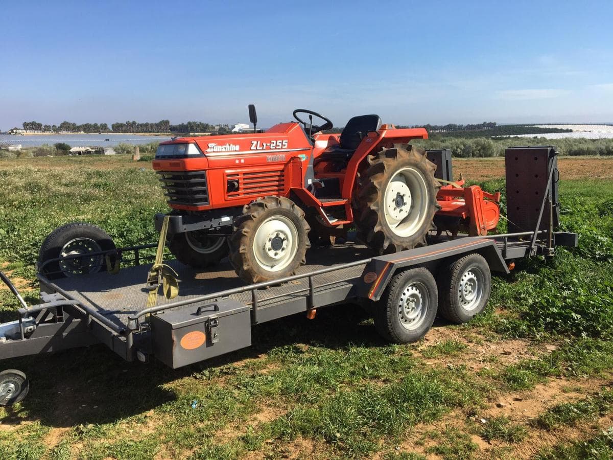 Tractor Kubota ZL1-255 — imagem 2