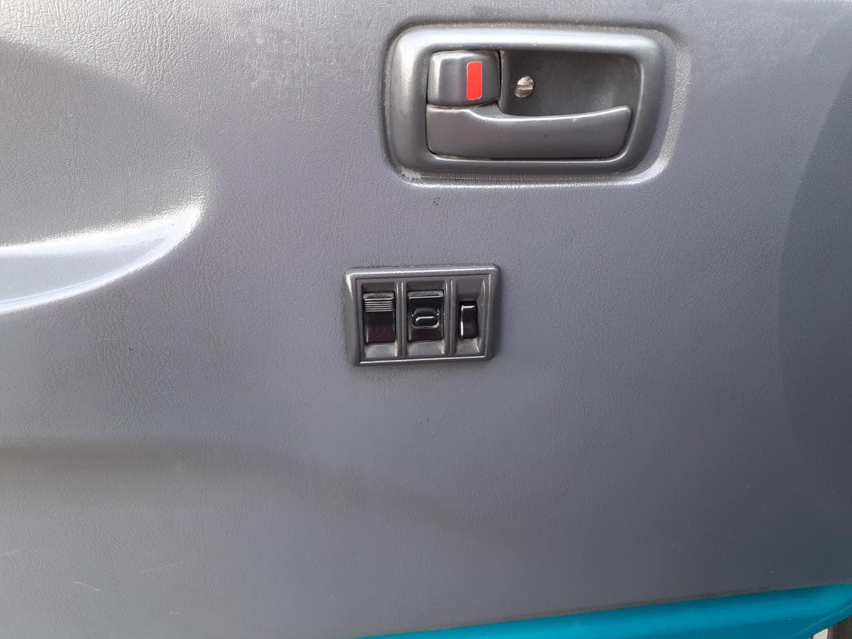 Toyota Hiace · Ano 2000 — imagen 10