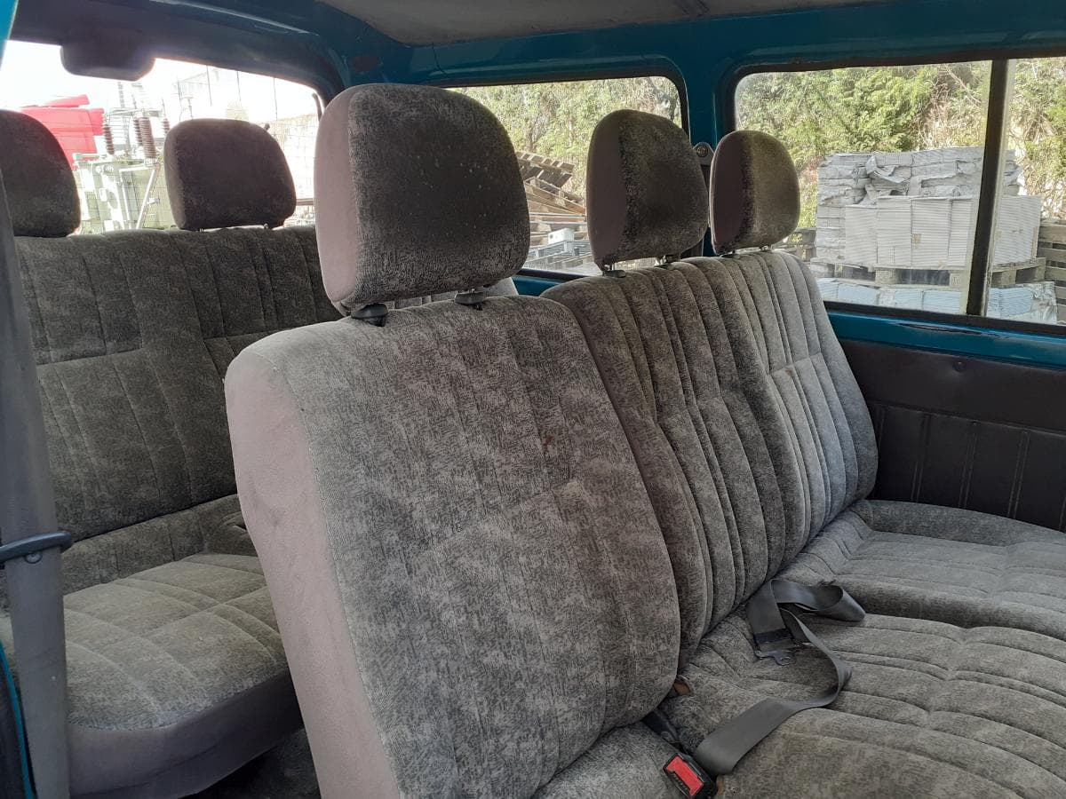 Toyota Hiace · Ano 2000 — imagen 4