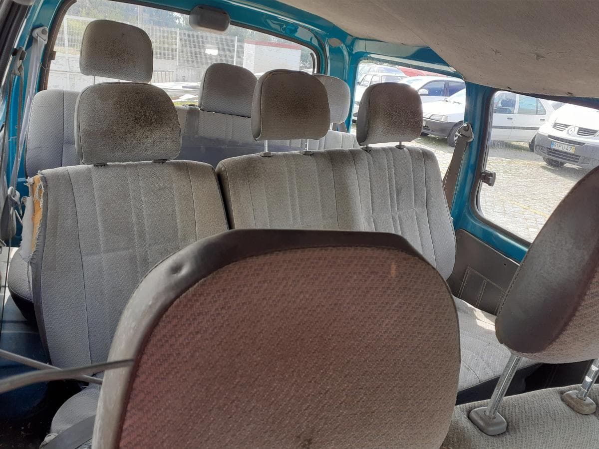 Toyota Hiace · Ano 2000 — imagem 11