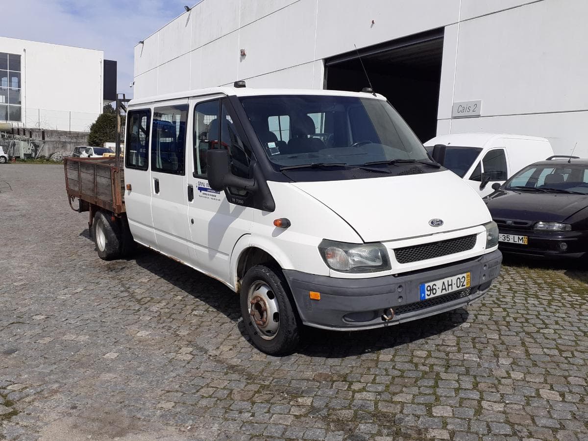 Ford Transit · Ano 2005 — imagen 3