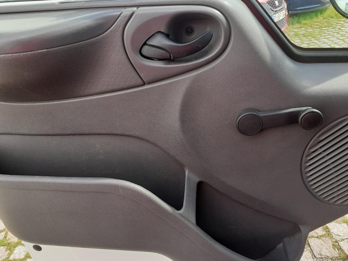 Ford Transit · Ano 2005 — imagen 7