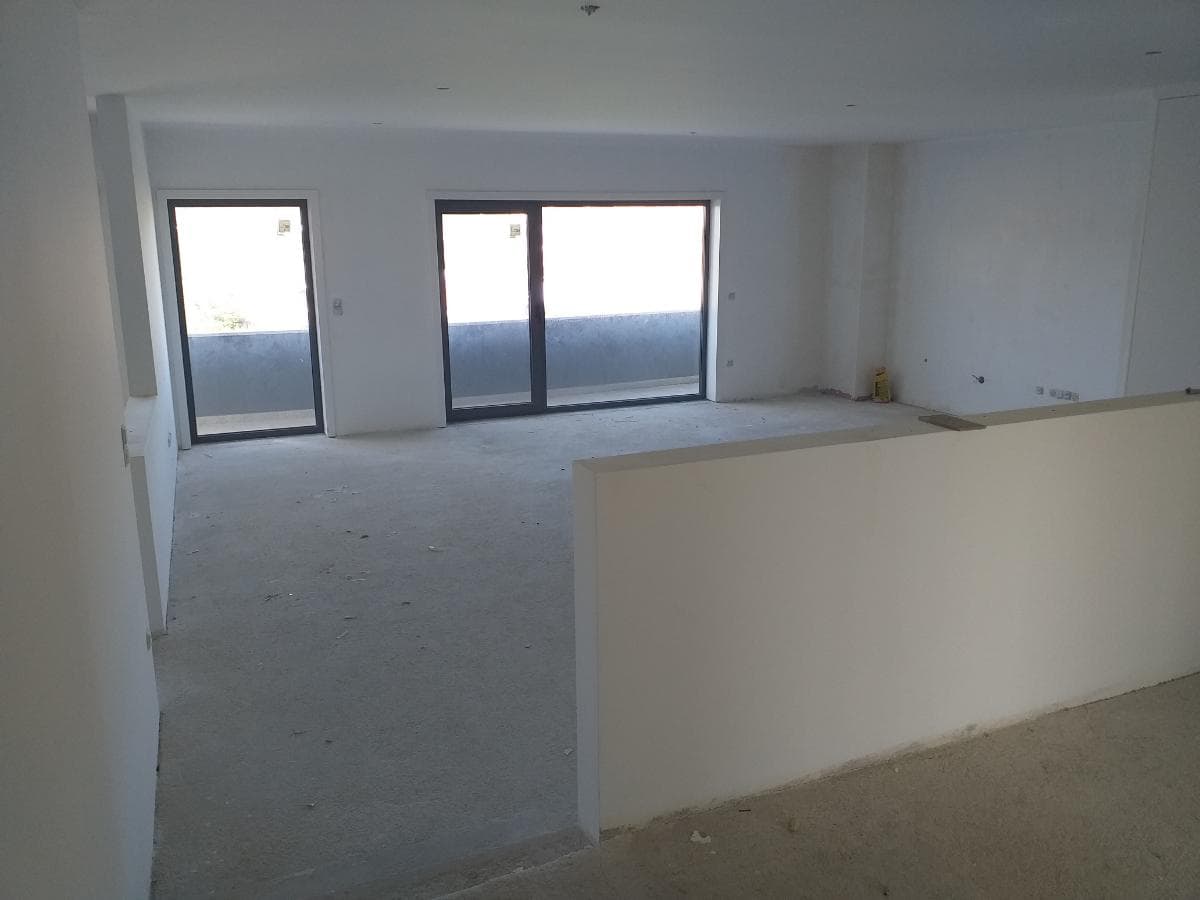 Apartamento T3 + Garagem · Chaves — imagen 2