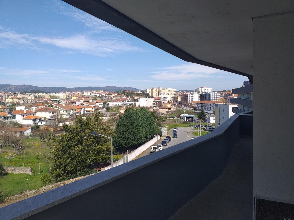 Apartamento T3 + Garagem · Chaves — imagen 11