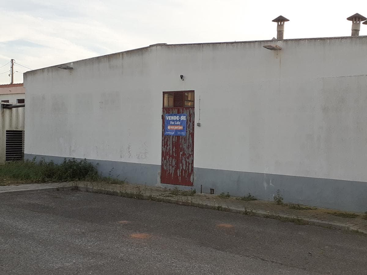 Armazém (Terreno com Benfeitoria) · Setúbal — imagem 4