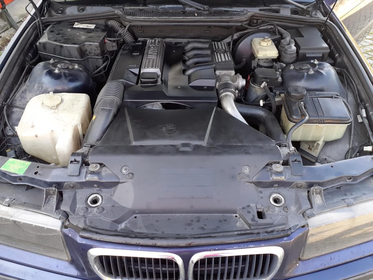 BMW 318 TDS · Ano 1999 — imagem 19