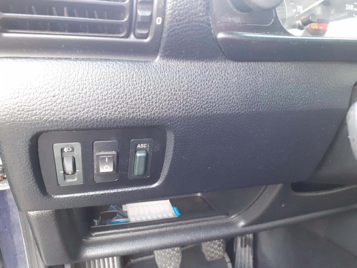 BMW 318 TDS · Ano 1999 — imagem 14