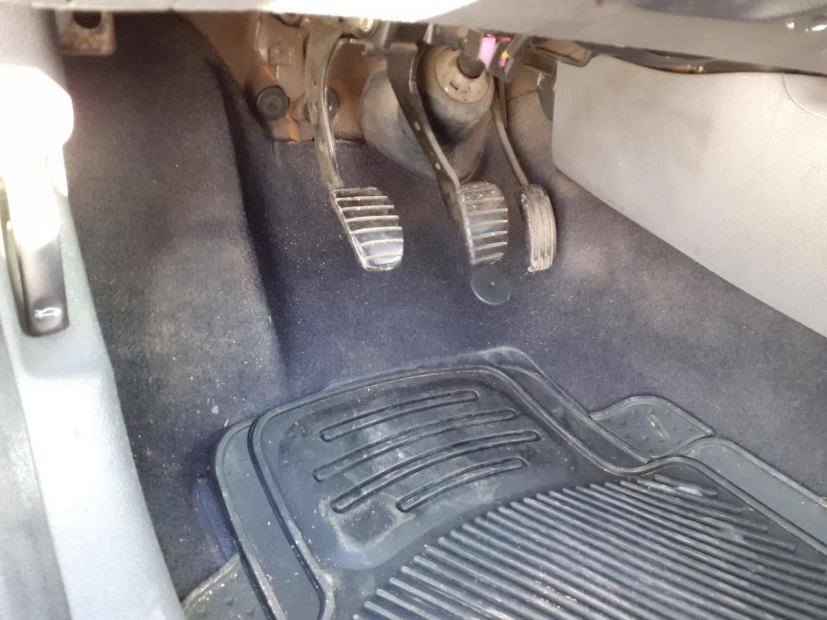Renault Clio 1.2 · Ano 2000 — imagem 8