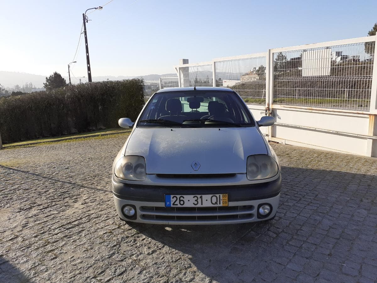 Renault Clio 1.2 · Ano 2000 — imagem 2