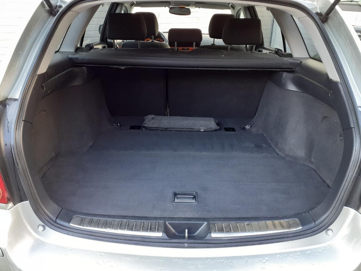 Toyota Avensis 2.0 D4D · Ano 2006 — imagen 16