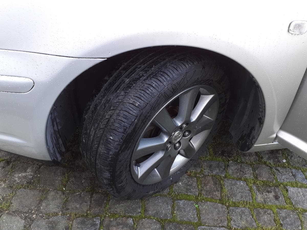 Toyota Avensis 2.0 D4D · Ano 2006 — imagen 19