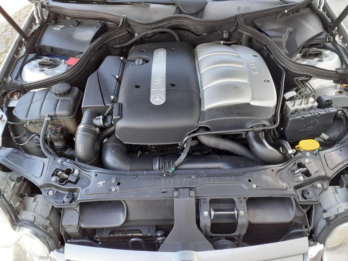 Mercedes-Benz C20 CDI · Ano 2001 — imagen 18