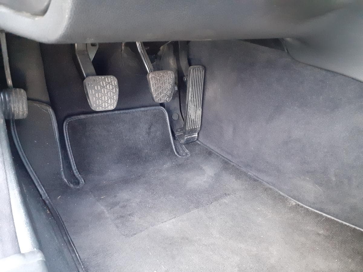 Mercedes-Benz C20 CDI · Ano 2001 — imagen 8