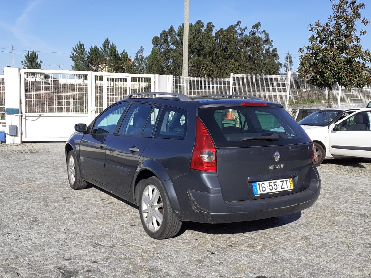 Renault Mégane 1.9 DCI · Ano 2005 — imagem 4