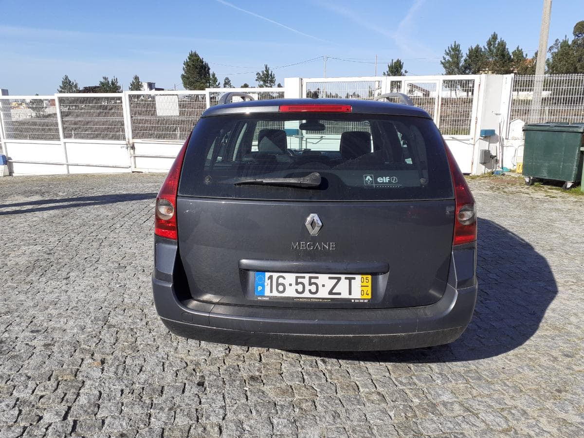 Renault Mégane 1.9 DCI · Ano 2005 — imagem 5