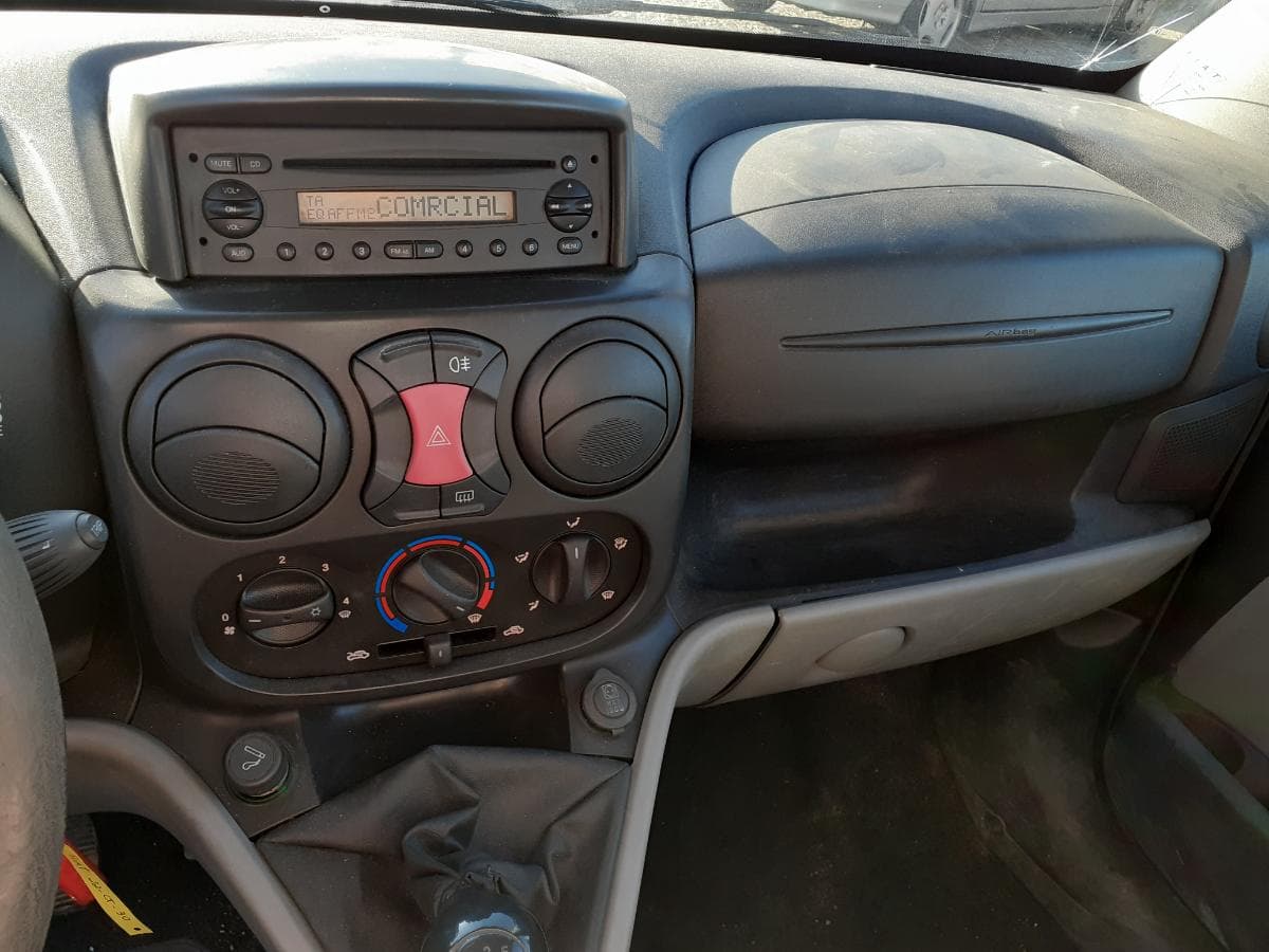 Fiat Doblo 1.3D · 7 lugares — imagen 11