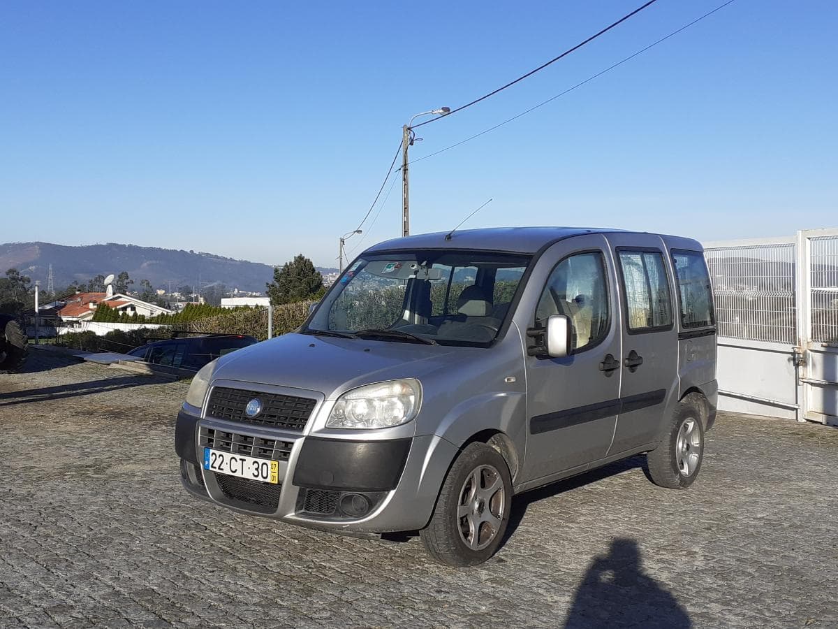 Fiat Doblo 1.3D · 7 lugares — imagen 3